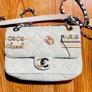Chanel hand bag